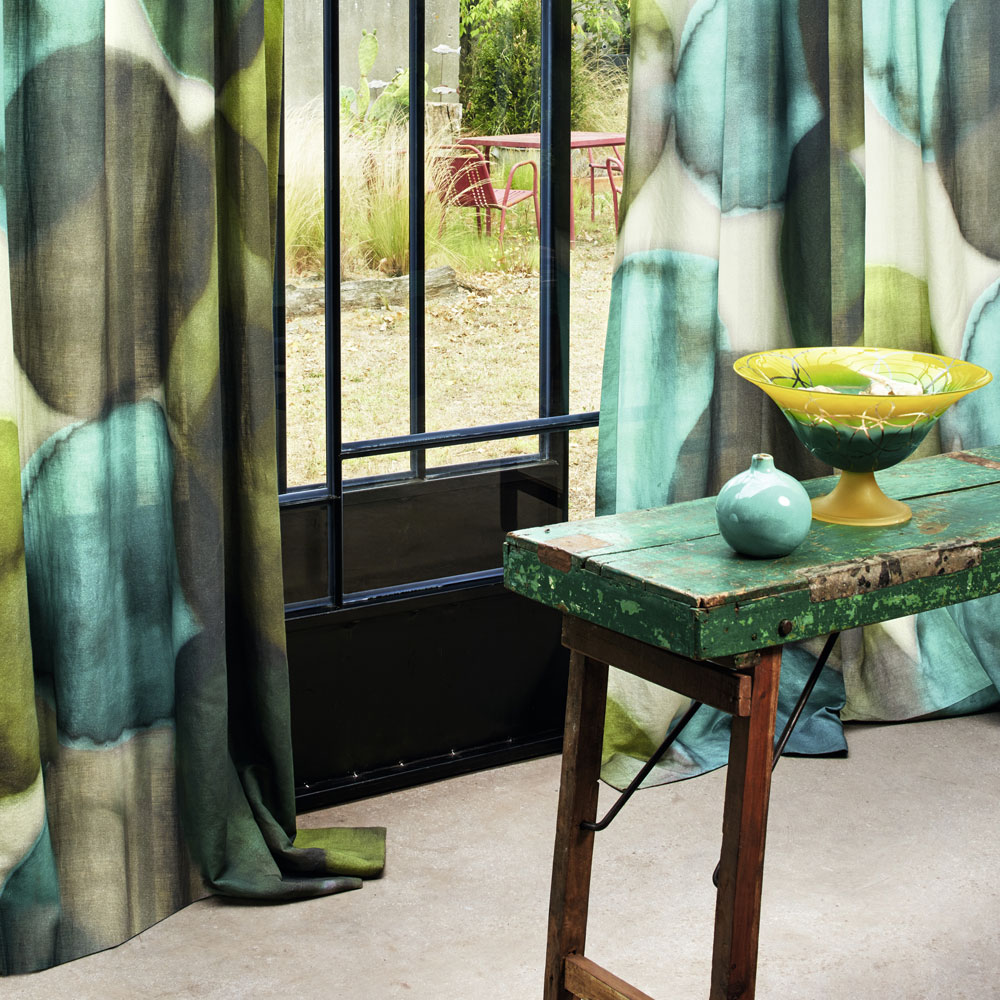 Made to Measure & Designer Roman Blinds from Graham Sanderson